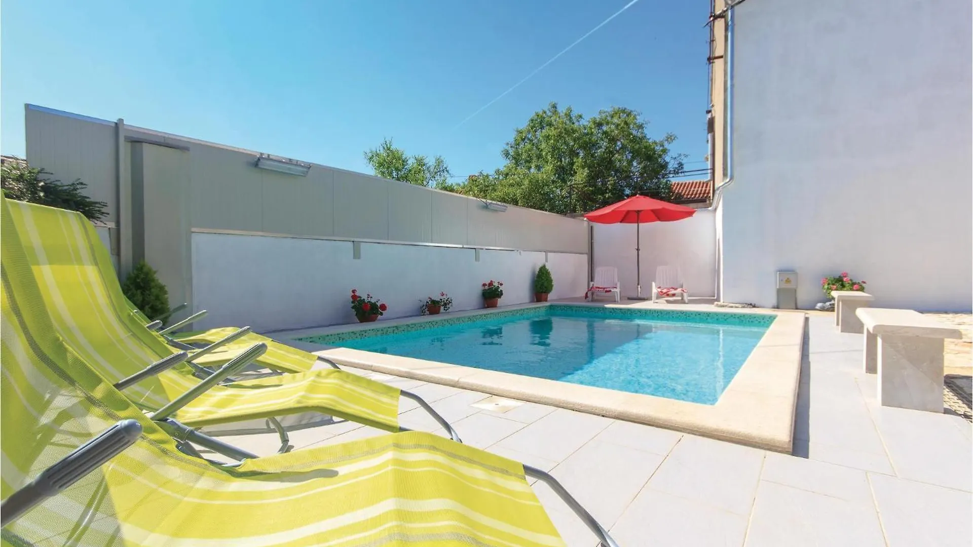 Сasa de vacaciones Beautiful Home In Stifanici With Kitchen