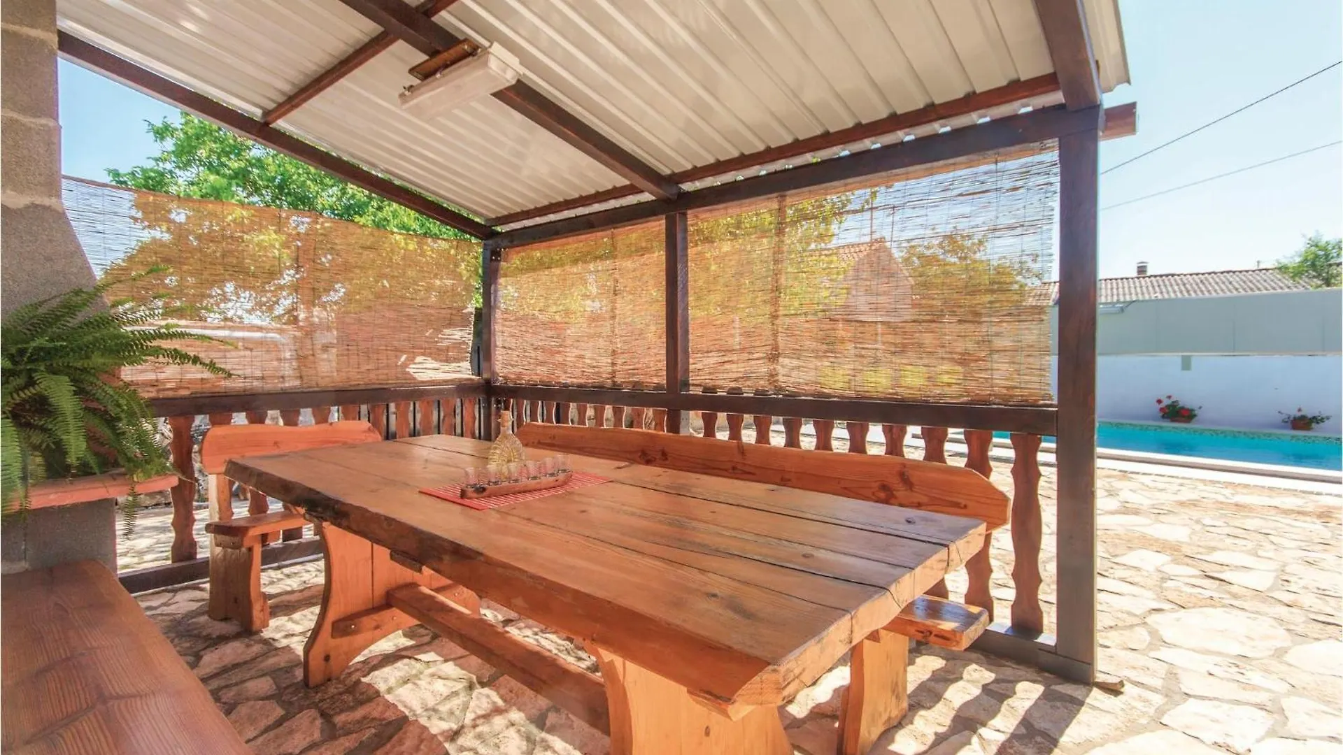 Beautiful Home In Stifanici With Kitchen Сasa de vacaciones